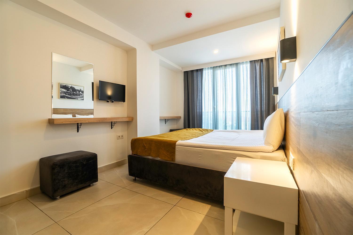 Tut Hotel Antalya Exterior foto